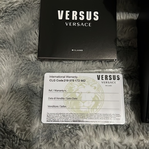 Versus Versace watch - Picture 2 of 7